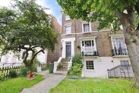 2 bedroom Flat for s...